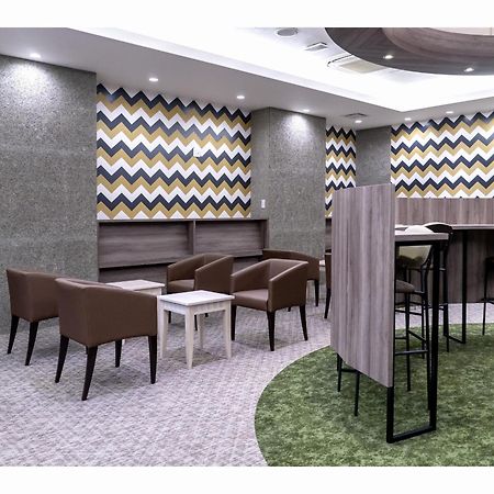 Capsule Hotel J Garden Shin-Osaka Exterior photo