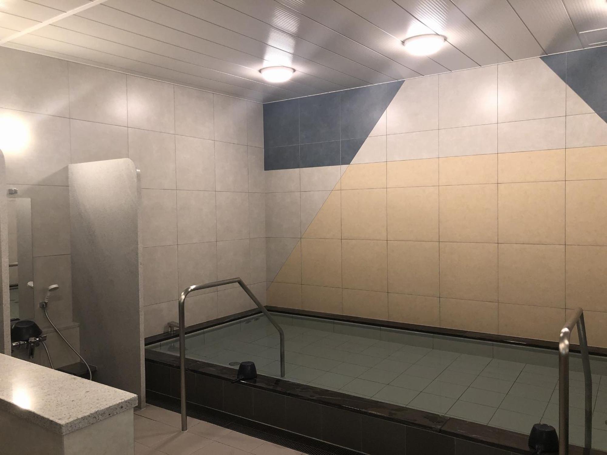 Capsule Hotel J Garden Shin-Osaka Exterior photo