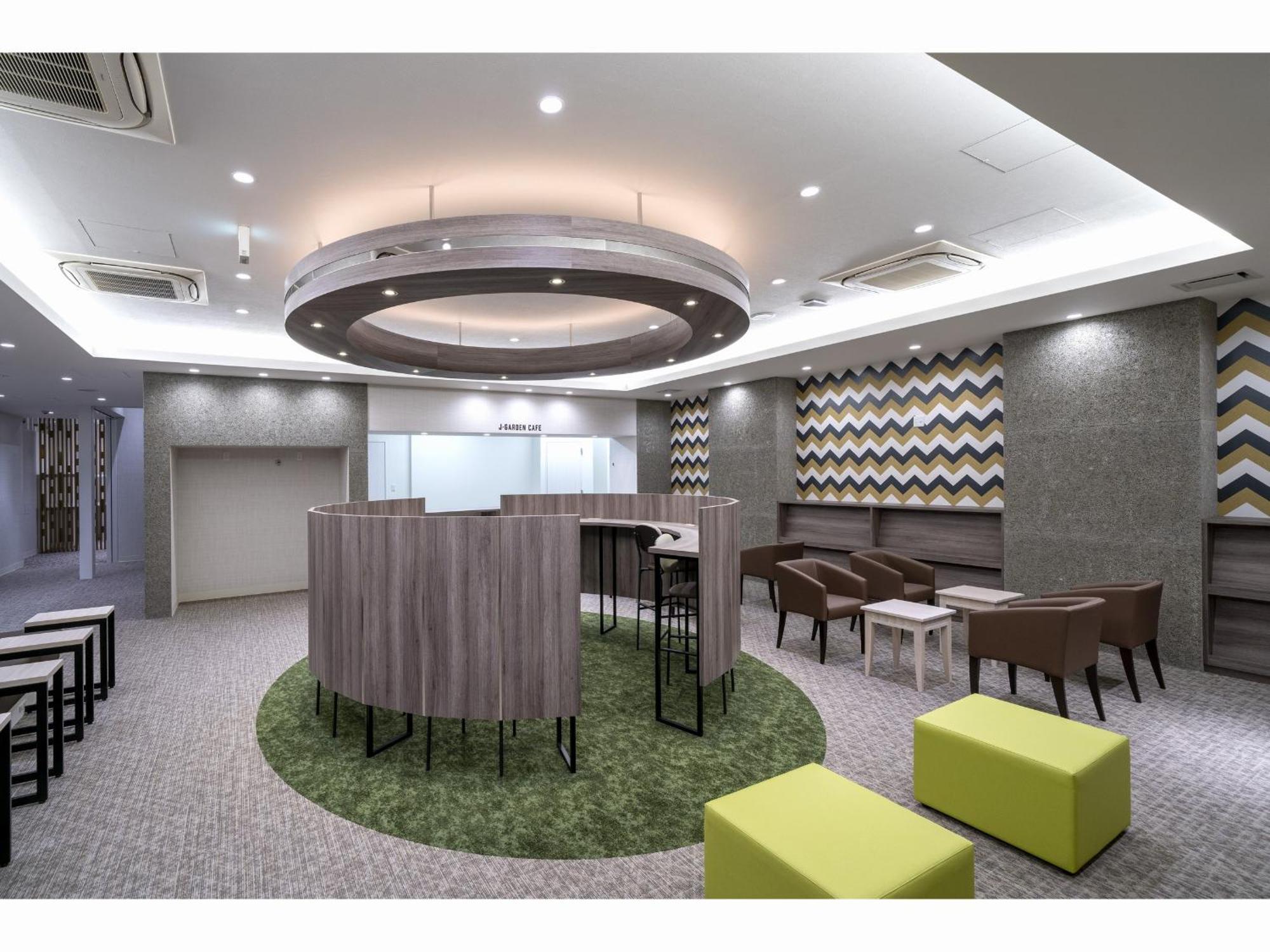 Capsule Hotel J Garden Shin-Osaka Exterior photo