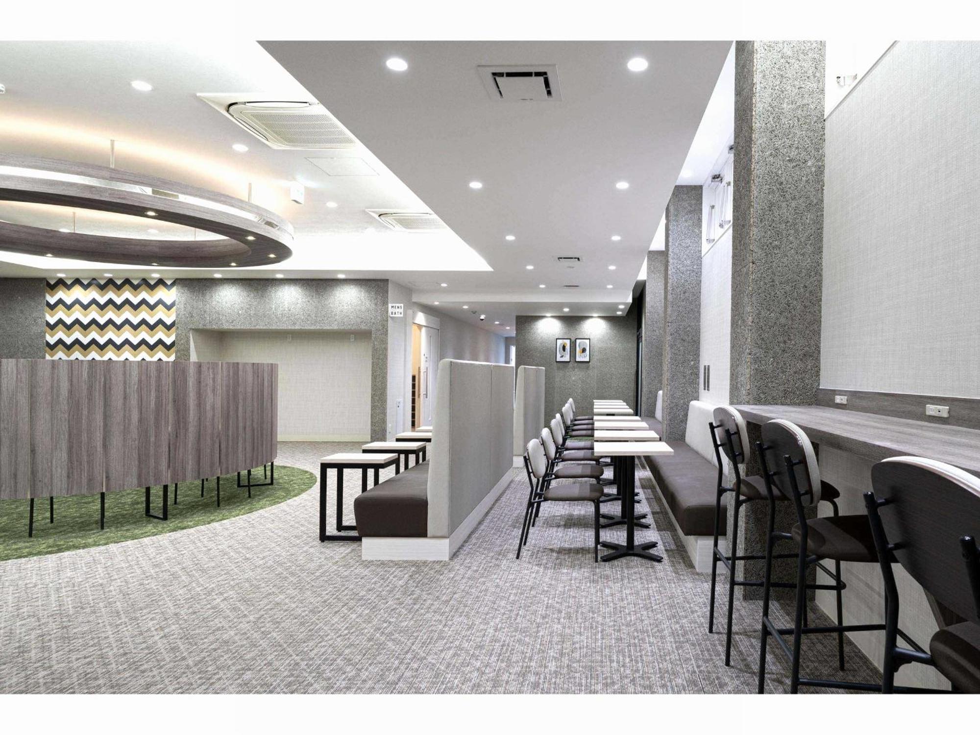 Capsule Hotel J Garden Shin-Osaka Exterior photo